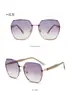 Gafas de Sol Retro Europeas y Americanas Caladas para Protección Solar, Modernas y Versátiles, Gafas de Aspecto Natural con Lentes Degradadas, Media Montura con Borde Cortado, Elegantes y con Estilo