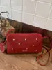 Bolso Pequeño Versátil con Tachuelas Nuevo Primavera Temprana 2026 para Mujer, Bolso Almohada de Textura a la Moda, Elegante Bolso de Hombro Cruzado
