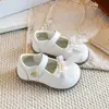 Sapatos de Caminhada para Bebê Menina Sapatos Individuais de Princesa Estilo Novo Primavera e Outono Sapatos Pequenos de Couro para Meninas Sola Macia Sapatos Estáveis Dropshipping
