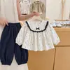 Conjunto de outono para meninas, novo estilo 2026, conjunto de duas peças moderno, camisa infantil, estampa floral para bebê, estilo coreano