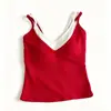 Camisola de chica caliente de verano para mujer, imitación de dos piezas con copas incorporadas, diseño de color contrastante, adecuada para usar sola o en capas, con una espalda bonita y corte ajustado