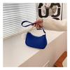 Moda de comercio exterior casual bola de pelo Bolso de mujer 2023 fresco retro bolso bandolera elegante moda hombro estilo occidental bolso cuadrado pequeño