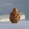 Venta al por mayor del fabricante Colgante tallado en sándalo del Dios de la Riqueza Llavero DIY Amuletos para Bolsos Accesorios para Pulseras Hechos a Mano