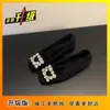 Versão Coreana 2025 Sapatos de Salto Baixo com Strass Estilo Francês para Mulheres, com Aumento Oculto de Altura, Sapatos Quentes Peludos Forrados com Lã para Outono e Inverno, Elegantes e Versáteis