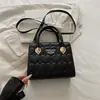 Bolso transfronterizo elegante con incrustaciones de diamantes, clip de acero, bolso de hombro único cruzado para mujer, bolso cuadrado pequeño nuevo de moda, bolso para mujer, bolso de mano
