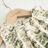 Estilo Verano 2025 Nuevo Estilo Conjuntos de Dos Piezas para Niñas con Tops Florales Pequeños sin Mangas y Pantalones de Campana Estilo Coreano