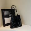 Bolsa retrô feminina grande capacidade 2025 nova outono e inverno casual simples casual ombro elegante bolsa de viagem