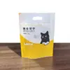 Areia sanitária mista universal de 2,5 kg em sacos plásticos com oito selos, disponível para atacado e personalização de pequenos pedidos, feita de areia sanitária de mandioca
