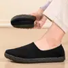 Sapatos Casuais Respiráveis de Malha Fly para Primavera e Verão, Sapatos de Tecido Old Beijing, Sapatos Slip-On Femininos, Sapatos para Mães de Meia-Idade e Idosos, Adequados para Sapatos de Vovó, Sapatos Femininos