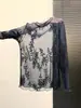 Camiseta Branca Longa com Bordado de Renda Estilo Coreano e Fenda Lateral para Mulheres, Versátil para o Verão Casual, Proteção Solar Top A12524