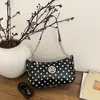 Bolso de moda de un solo hombro, estilo nuevo 2026, bolso de lunares simple de moda, bolso cruzado, bolso cuadrado pequeño simple de verano para el trabajo