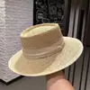 Sombrero de Paja Hueco Estilo Old Money para Mujer, Sombrero de Playa de Verano, Vacaciones en la Playa, Estilo Británico, Elegante, Sombrero de Copa Plana que Adelgaza el Rostro