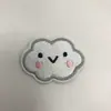 Fábrica Xiaoshan Qixiu Pegatinas de Tela Bordadas con Letras de Punto para Figuras Accesorios de Ropa Pegatinas Decorativas Etiquetas Bordadas