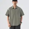 Camisa Polo de Manga Corta de Estilo Ropa de Trabajo Americana de Alta Gama para Hombre, Nuevo Estilo de Verano, Costuras de Color Contrastante, Camiseta de Corte Holgado