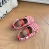 Zapatos de Princesa Nuevos para Niñas Primavera y Otoño Moda Cuadros Pequeños Retro Zapatos de una Sola Pieza Zapatos de Baile Pequeños de Cereza para Niñas