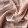 Bordado com Seda Dourada Chiffon Crepe Leve e Respirável Tecido com Bolas de Pelo Linho Desarrumado de Seda Prata 1,2cm Crepe Bolha de Seda Prata