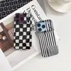 Xadrez Preto e Branco Retrô Aplicável à Capinha de Celular iPhone 17 Pro Max Apple 18 Pro Camada Dupla IMD 16/15