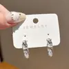 Brincos de nicho estilo coreano para cuidados com piercings, ear cuffs e tarraxas elegantes e sofisticados para mulheres, novos brincos requintados de 2026 que fazem o rosto parecer menor
