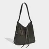 Bolso Cubo Estilo Resort Casual Sensación Estéreo 2025 Nuevo Empalmado Gran Capacidad Bolso de Hombro Bolso Tote Bolso de Playa