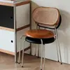 Silla de comedor de ratán de imitación nórdica para uso doméstico, estilo vintage de lujo ligero, popular en comunidades en línea, adecuada para restaurantes de alquiler vacacional, respaldo de ratán tejido retro, silla de hotel estilo americano