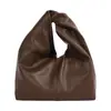 Bolso 2026 Otoño Casual Simple Texturizado Nuevo Bolso para Mujer Tendencia de Moda Bolso para Viajes Diarios Versión Coreana Nicho