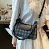 Bolsas de Design de Nicho de Alta Qualidade 2025 Novas Bolsas Femininas Populares Versáteis Bolsa Transversal Bolsa Popular de Ombro Único para Axila
