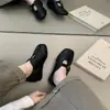 Zapatos retro estilo francés con tallado Mary Jane, nueva colección 2026, mocasines estilo británico de punta cuadrada, zapatos planos de una sola tira, cómodos