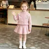 Vestido suéter para niña, nuevo estilo otoño/invierno, con grandes patrones geométricos y un lazo, un vestido de princesa dulce y elegante para niñas pequeñas