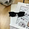 Nuevas Gafas de Sol Triangulares Estilo Ojo de Gato Retro Americano 2025 para Mujer Tendencia Calle Moda Gafas que Hacen el Rostro Más Pequeño