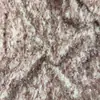 Fio tingido em degradê com textura frisada, criando um efeito bicolor e degradê; adequado para agasalhos, almofadas, bolsas e brinquedos