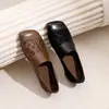 Zapatos de mujer cómodos de tacón bajo con escote pronunciado y patchwork de estampado de leopardo, nuevos mocasines retro slip-on de otoño 2026