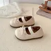 Zapatos para Niñas 2026 Nuevo Estilo Coreano Zapatos de Princesa Corazón para Niños Zapatos Individuales con Moño para Bebé Zapatos de Cuero Pequeños de Boca Baja para Niñas