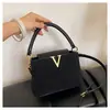 Comercio exterior bolso de mano de lujo ligero, sensación de alta gama, bolso pequeño para mujer, nuevo, elegante, retro, para salir, bolso pequeño de mano, bandolera, bolso cruzado, moderno