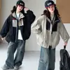 Chaquetas de Bloques de Color para Niñas Primavera y Otoño 2026 Nuevo Estilo de Otoño Abrigos Holgados para Niños Ropa Exterior de Moda para Niños Mayores Venta al por Mayor