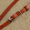 Cinto Feminino Versátil de Couro com Cintura Ajustável, Feito de Couro Bovino, Adequado para o Dia a Dia, Cor Vermelha, para Uso Diário, Exclusivo Cinto Feminino