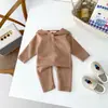 Conjunto de Punto para Bebé Otoño e Invierno para Niños y Niñas, Lindo Conjunto de Dos Piezas de Punto con Capucha de Conejo, Ropa para Recién Nacidos