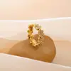 Anel Dazan em Estoque Europeu e Americano Transfronteiriço Ins Vintage Banhado a Ouro Real 18K Aço Titânio Flor Margarida Zircônia Anel