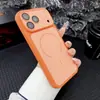 Adequado para iPhone 18 Pro Max, com acabamento fosco e fixação magnética; também inclui um protetor de lente para o Apple 17