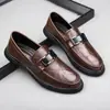 Zapatos de Cuero Casual de Negocios para Hombre Zapatos Perezosos sin Cordones Suela Gruesa Zapatos Juveniles de Moda Zapatos para Conducir Zapatos Individuales para Todas las Estaciones Zapatos de Vacuno para Hombre