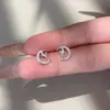 Brincos de Anjinho Delicados para Mulheres, Design Exclusivo, Brincos Doces, Zircônia Microcravejada, Brincos Versáteis para o Dia a Dia, Modernos