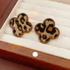 Pendientes Retro de Plata con Flor y Estampado de Leopardo para Otoño e Invierno, Modernos y Sencillos, Pendientes de Botón Melard, Pendientes de Nicho de Alta Gama, Versátiles