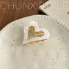 Grampo de Cabelo Meio Sentido Avançado Clipe de Cauda de Pônei Alto para Mulheres 2024 Novo Pequeno Clipe de Tubarão de Amor Headwear