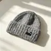 Chapéu de Lã com Circunferência de Cabeça Grande para Mulheres, Gorro Fashion para Outono e Inverno, Afina o Rosto, Chapéu Versátil com Proteção para Ouvido, Touca de Tricô Quente