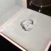 Estilo Coreano Flor de Pedrería Perla Clip de Oreja Anillo Set de Joyería para Mano Exquisito Lujo Ligero Sensación de Alta Gama Súper Hermoso Accesorios Versátiles