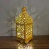 Lámpara de Viento de Hierro Retro Europea Transfronteriza Portavelas Linterna LED Calada Marroquí Decoración Colgante para Ambiente del Hogar