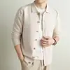 Suéter de Tricô Masculino 2026 Outono/Inverno Estilo Old Money Cardigan com Gola Reversível Jovem Luxo Casual de Negócios Jaqueta de Tricô de Peça Única