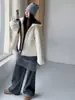 Conjunto de invierno para niña de algodón a cuadros beige con capucha y falda de malla, pantalón de chándal forrado de felpa y pantalón ancho grueso