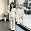 Pijama infantil de estilo princesa para niñas, de manga larga, primavera y otoño, dulce y fino, algodón nube, nuevo para 2026, ropa de casa de verano para niñas