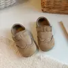 Zapatos Retro Birkenstock para Niños 2026 Otoño Nuevo Estilo Zapatos Individuales para Niñas Suela Suave Antideslizantes Casuales Moda Estilo Bosque Zapatos Pequeños de Cuero