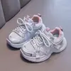 Sapatos Femininos 2026 Novos Tênis Infantis de Primavera e Outono Tênis de Corrida para Meninas Sola Macia Princesa Sapatos Brancos de Pai